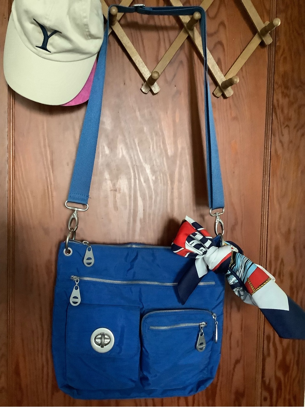 Baggallini Royal Blue Crossbody Bag - Picture 2 of 9